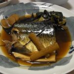 鯖と葉玉ねぎの煮付け・こごみとささみの地海苔ナムル・手羽中のアヒージョ