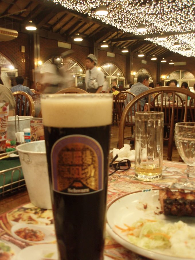 御殿場高原ビールグランテーブル黒ビールシュヴァルツ