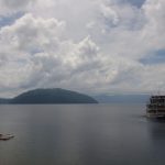 夏の十和田湖と遊覧船