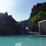 朝日を浴びつつ楽しむ須川高原温泉大露天風呂での朝風呂