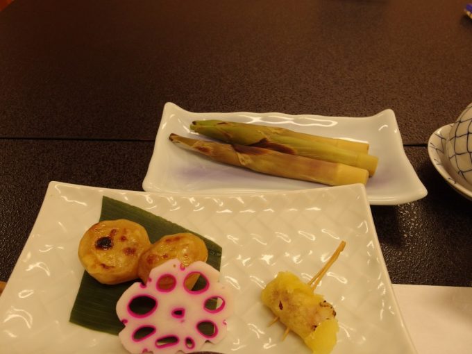 高湯温泉旅館玉子湯焼き物と細竹の味噌漬け