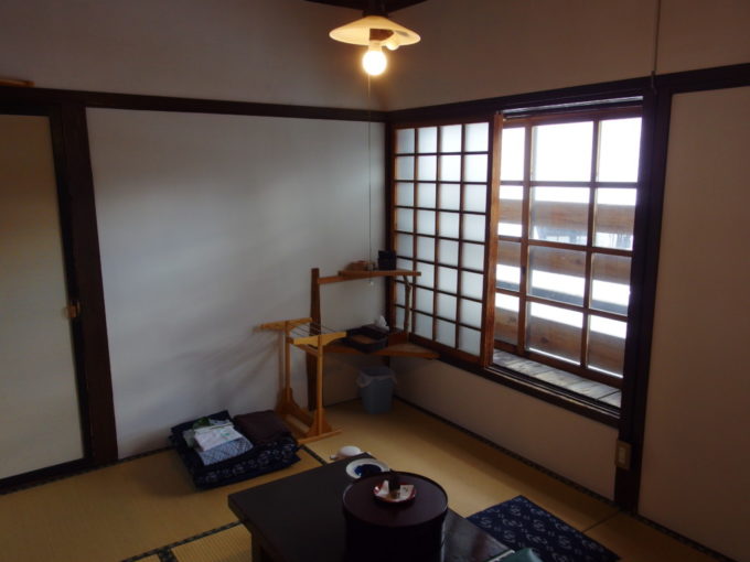 冬の乳頭温泉郷鶴の湯2号館客室