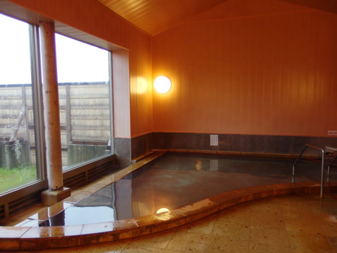 休暇村岩手網張温泉大釈の湯大浴場