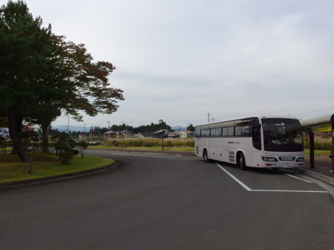 新花巻駅から花巻南温泉峡無料送迎シャトルバスに乗車