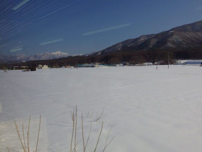 2月中旬会津鉄道車窓に広がる冬景色