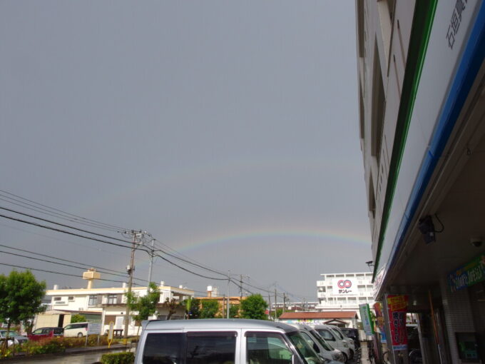 6月中旬梅雨明け直後の石垣島真喜良で見た二重の虹