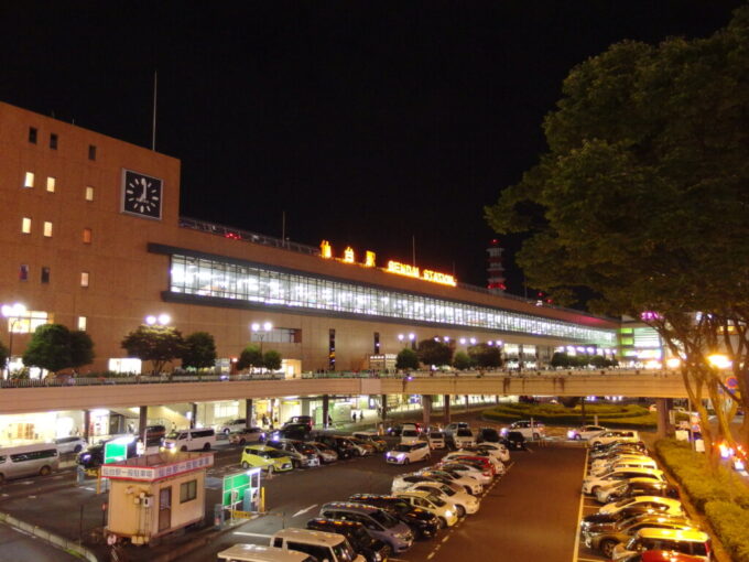 9月上旬晩夏の仙台夜の仙台駅