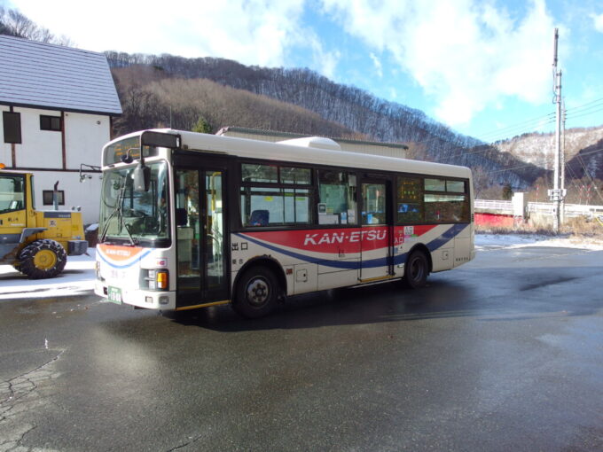 12月下旬師走の湯の小屋温泉関越交通水上駅行きバス