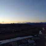 12月下旬師走の高崎市役所展望台から望む夕刻の浅間山と妙義山