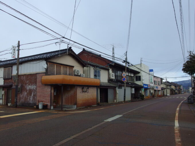 2月上旬糸魚川昭和の風情を残す商店街