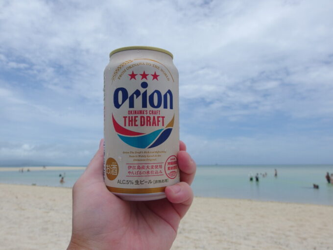6月下旬梅雨明け直後の竹富島コンドイビーチで海と戯れ冷たいオリオンで最後の乾杯