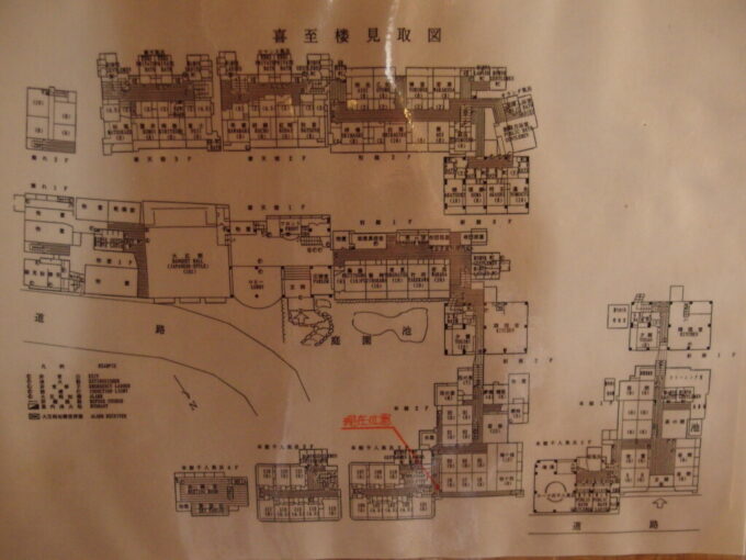 10月中旬初秋の瀬見温泉山形県最古の旅館建築喜至楼迷宮のように入り組んだ館内図