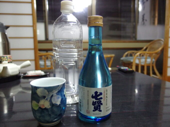 12月中旬初冬の下部温泉元湯橋本屋夜のお供に七賢なま生純米生酒