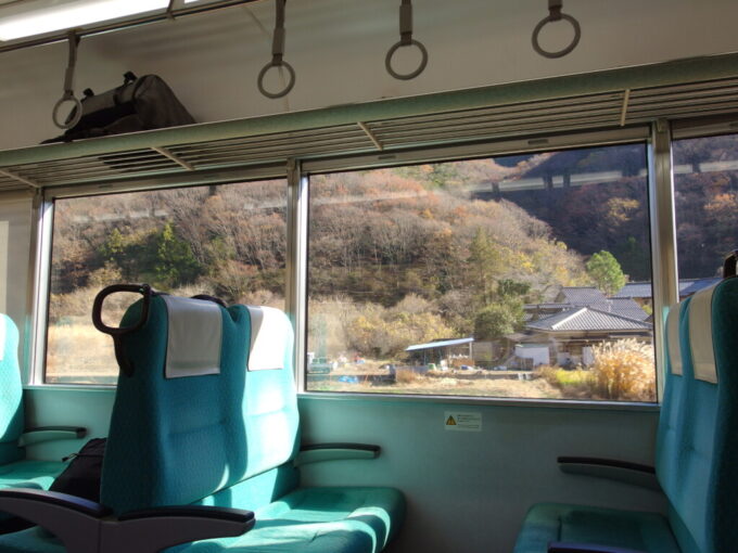 12月中旬初冬の身延線313系普通列車甲府行き流れるのどかな車窓を満喫する
