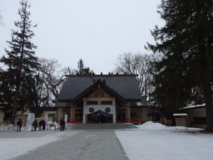 1月中旬冬の初十勝帯広帯廣神社社殿