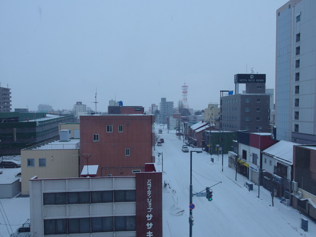 1月中旬冬の初十勝帯広ふく井ホテルで迎える白い朝