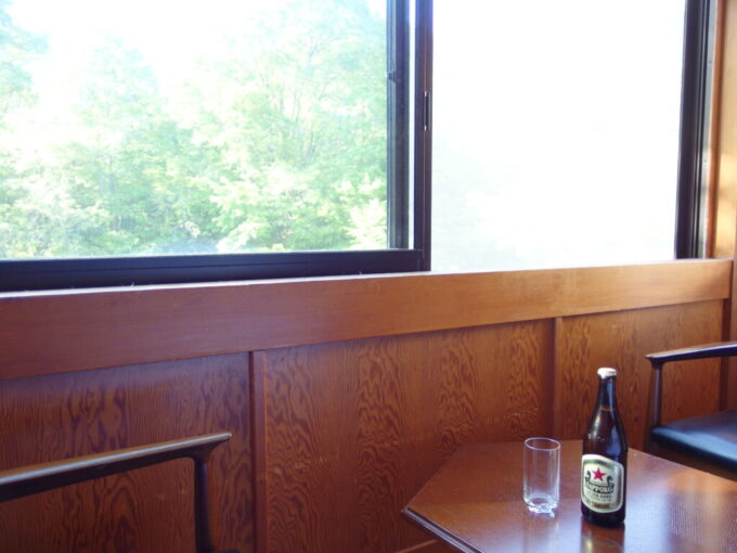 5月上旬花巻南温泉峡山の神温泉優香苑湯上りに味わうサッポロラガー瓶ビール