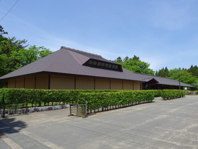 5月上旬晴天の金ケ崎要害歴史館
