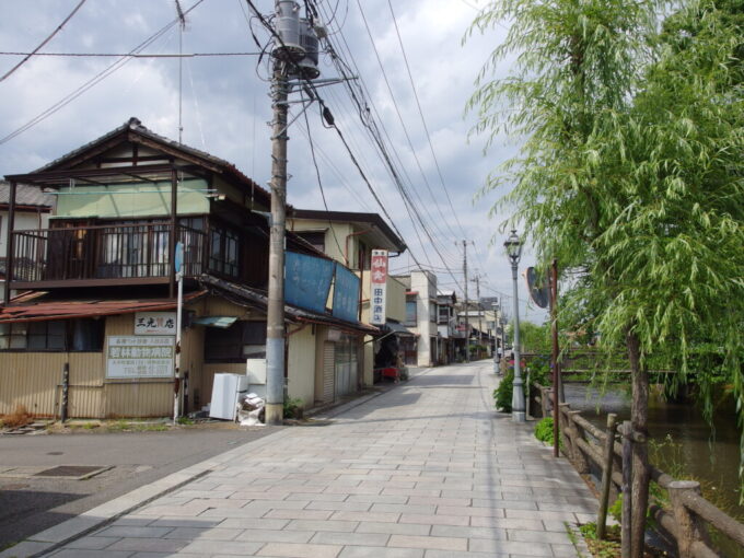 5月下旬蔵の街小江戸栃木巴波川沿いの渋い町並み