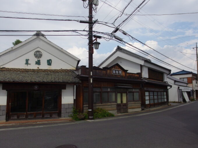 5月下旬蔵の街小江戸栃木嘉右衛門町重要伝統的建造物群保存地区断髪令に伴い開業した栃木県内最古の理容館