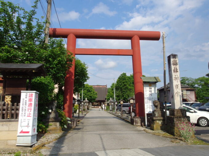 5月下旬蔵の街小江戸栃木総鎮守の神明宮鳥居