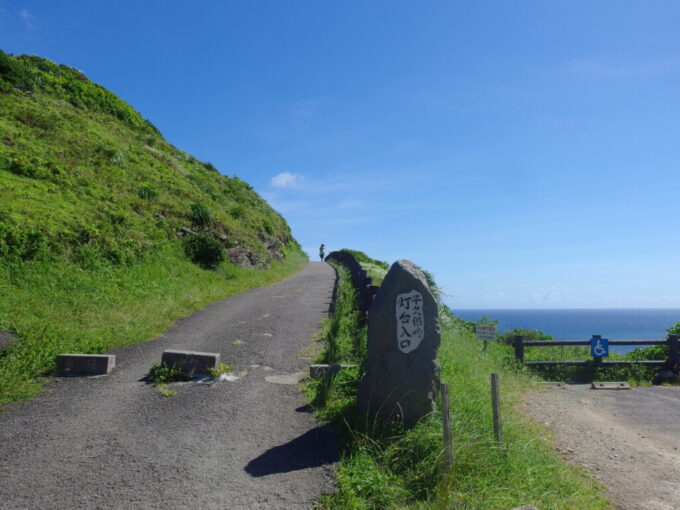 6月下旬夏の石垣島レンタカーで最北端の平久保崎へ