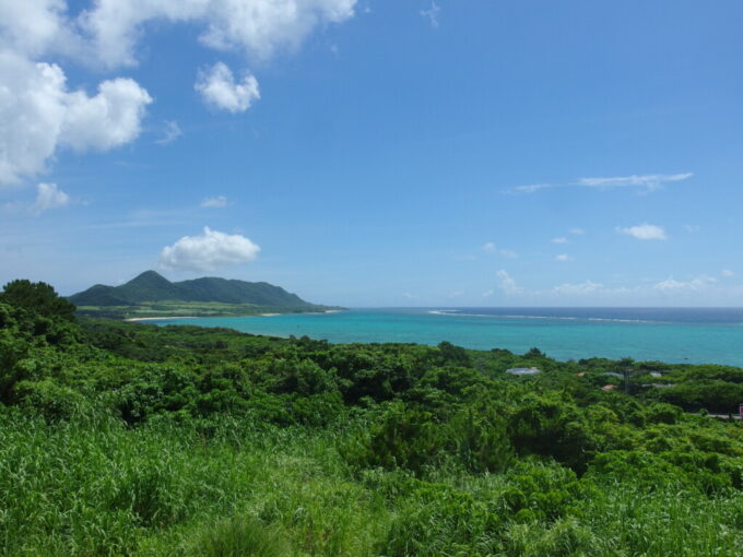 6月下旬夏の石垣島レンタカーで玉取崎へ