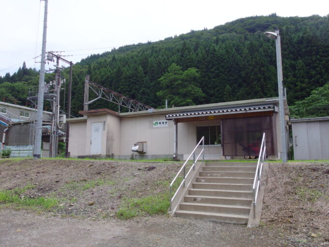 8月上旬奥羽本線陣場駅