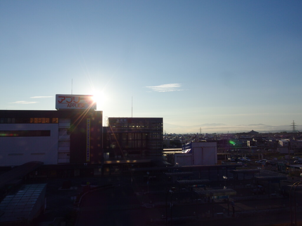 8月上旬夏の弘前ルートイン弘前駅前で迎える爽やかな朝