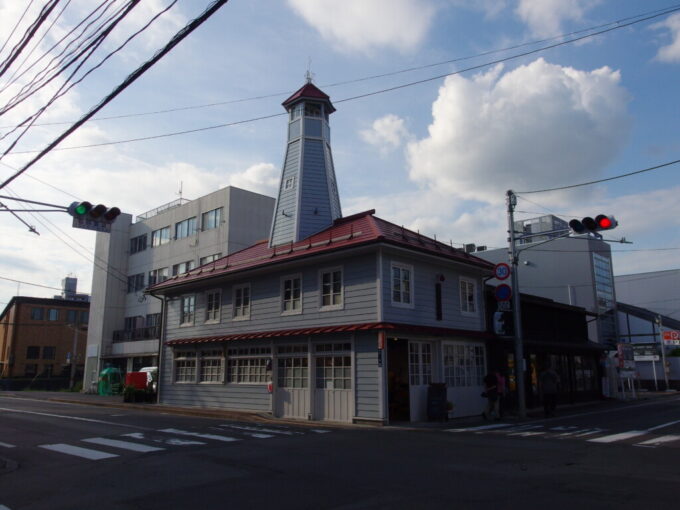 8月上旬夏の盛岡火の見櫓が特徴的な紺屋町番屋