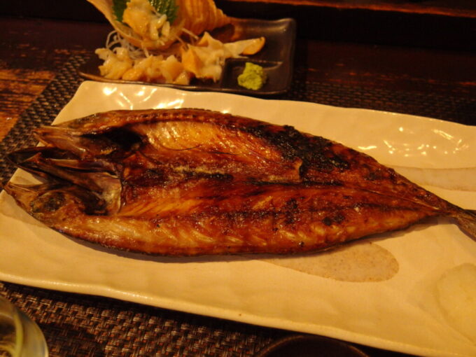 8月下旬初めての釧路駅前エリアの炉端焼きいの一番炭火でじっくり焼かれた香ばしい焼きさば