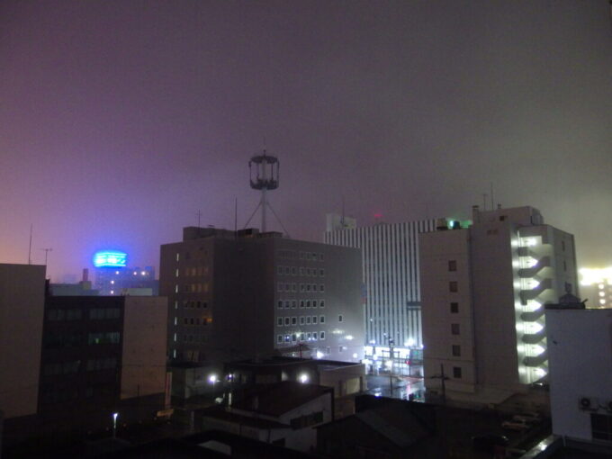 8月下旬初めての釧路夜になり降りだした雨昼間は持ってくれてありがとう