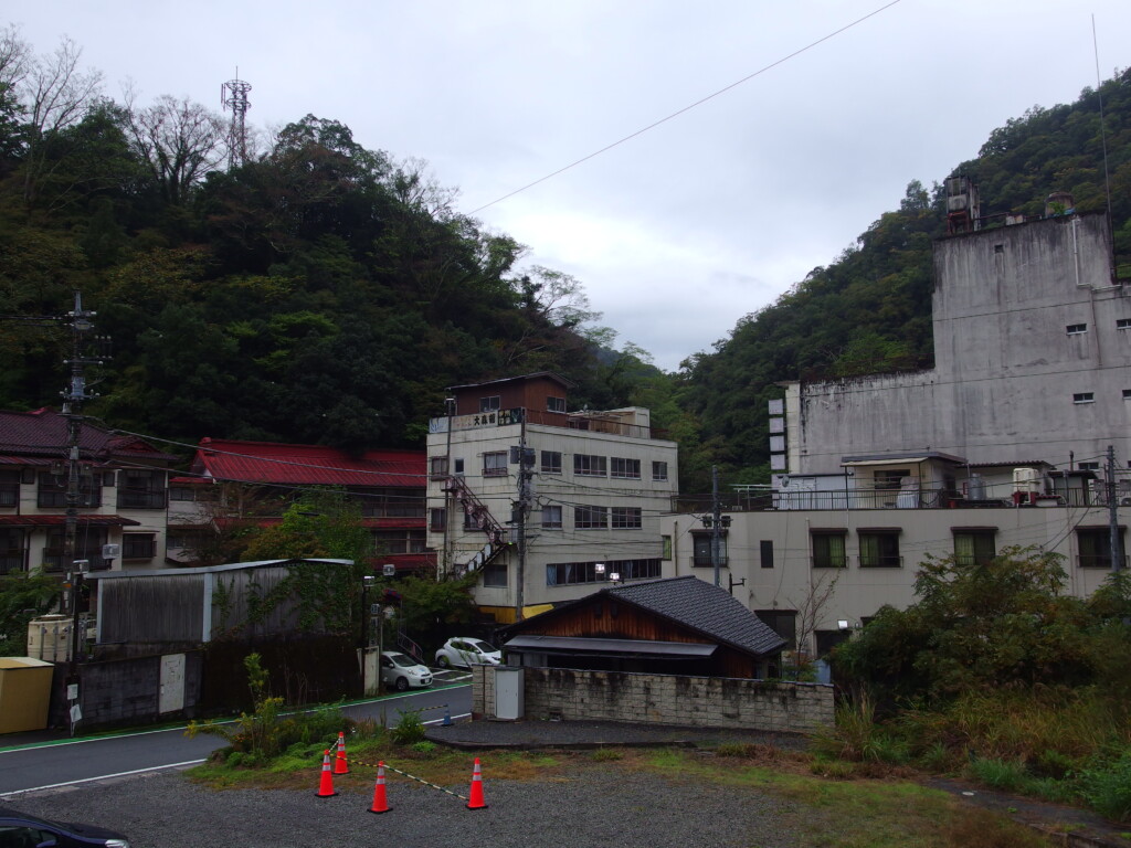 10月下旬下部温泉元湯橋本屋で迎える静かな朝