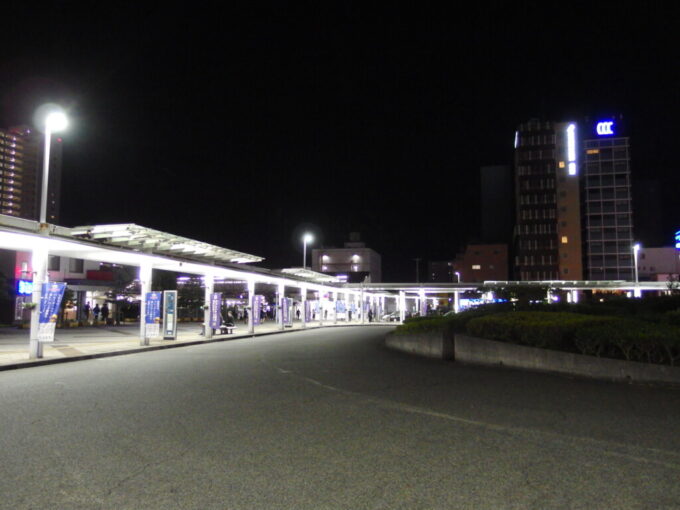 10月下旬夜の沼津駅北口