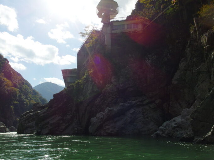 11月上旬初めての徳島大歩危峡まんなか遊覧船で愉しむ水上散策