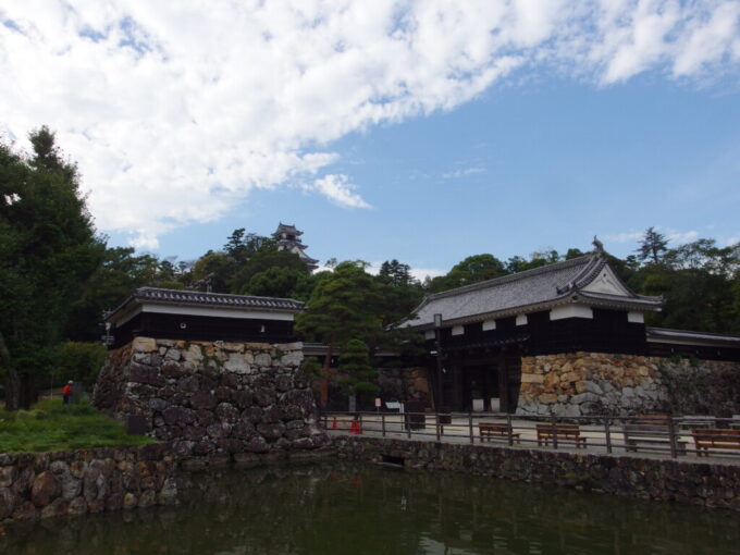 11月上旬初めての高知現存十二天守日本で唯一本丸の建物が完全に残る高知城