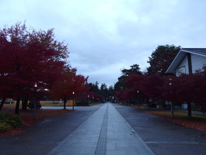 11月下旬晩秋の米沢夕暮れ時の米沢城址