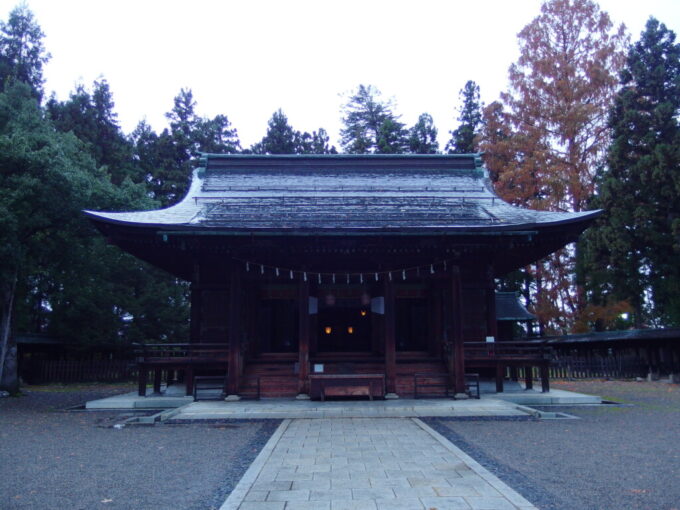 11月下旬晩秋の米沢旧米沢城本丸に鎮座する上杉神社にお参りを