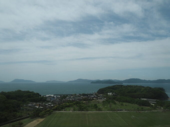 5月中旬の瀬戸内瀬戸大橋線本四備讃線を駆ける快速マリンライナーで香川に別れを告げる