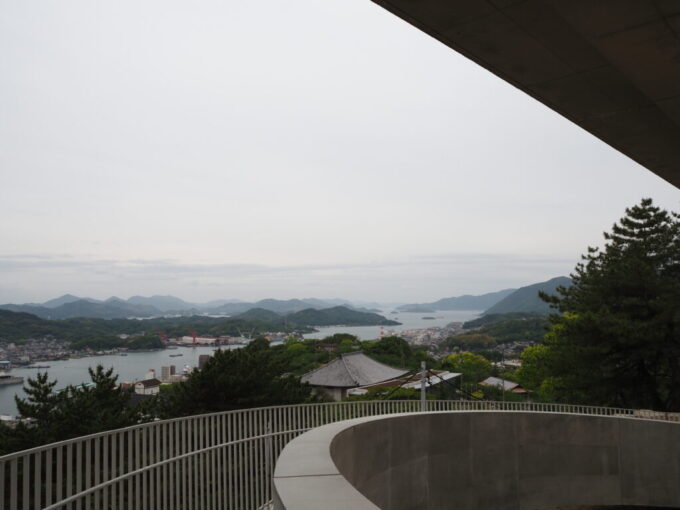 5月中旬の瀬戸内17年ぶりの尾道角度を変えるごとに様々な瀬戸内の表情に触れることができる千光寺頂上展望台PEAK