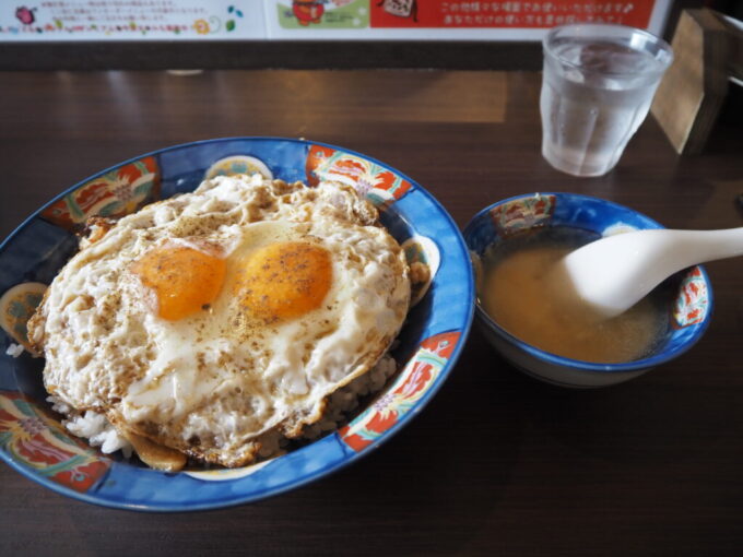 5月中旬の瀬戸内今治名物元祖ともいわれる白楽天の焼豚玉子飯