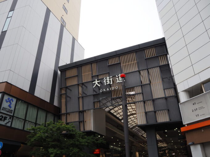 5月中旬の瀬戸内17年ぶりとなる松山長いアーケードの続く大街道