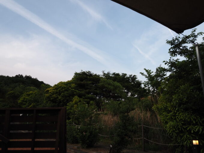 5月末初夏の熱海伊豆山ゆとりろ熱海グランピングまだ明るい内から飲み始めるという贅沢に心酔する