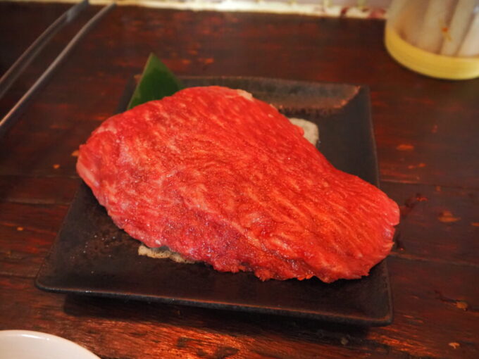 6月中旬梅雨明け後の八重山石垣島焼肉オリオン石垣牛ブロック焼き