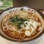 7月上旬茅野駅立ち食いそば榑木川茅野駅店安曇野産葉わさびそば