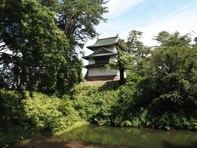 8月上旬夏の弘前城未申櫓