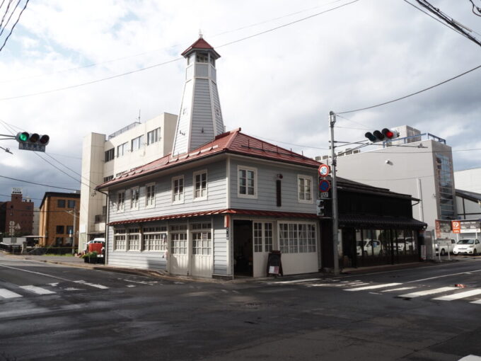 8月上旬夏の盛岡130年以上前に建てられた紺屋町番屋