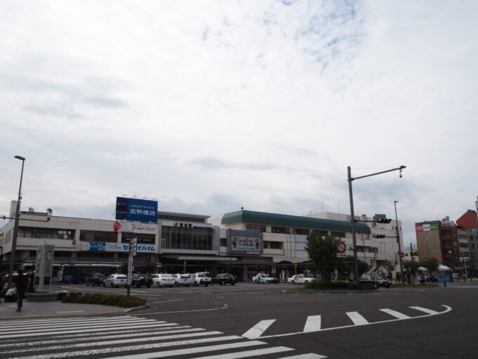 9月下旬曇天の松本駅