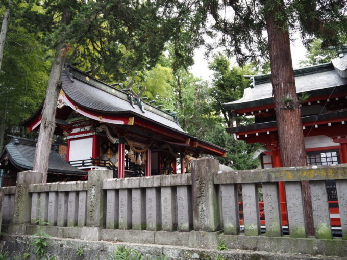 9月下旬涼やかな信州松本諏訪明神と天神様の祀られた深志神社本殿