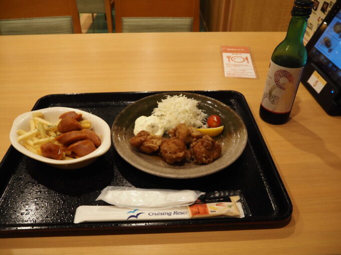 10月下旬初めての東京九州フェリーそれいゆレストランルミエール特製チキン南蛮とベルリン屋台ソーセージで晩酌を